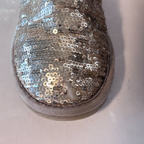 UGG Women’s Classic Short Sequin Boots Gray Silver US 5 Shearling Lined - Picture 4 of 14